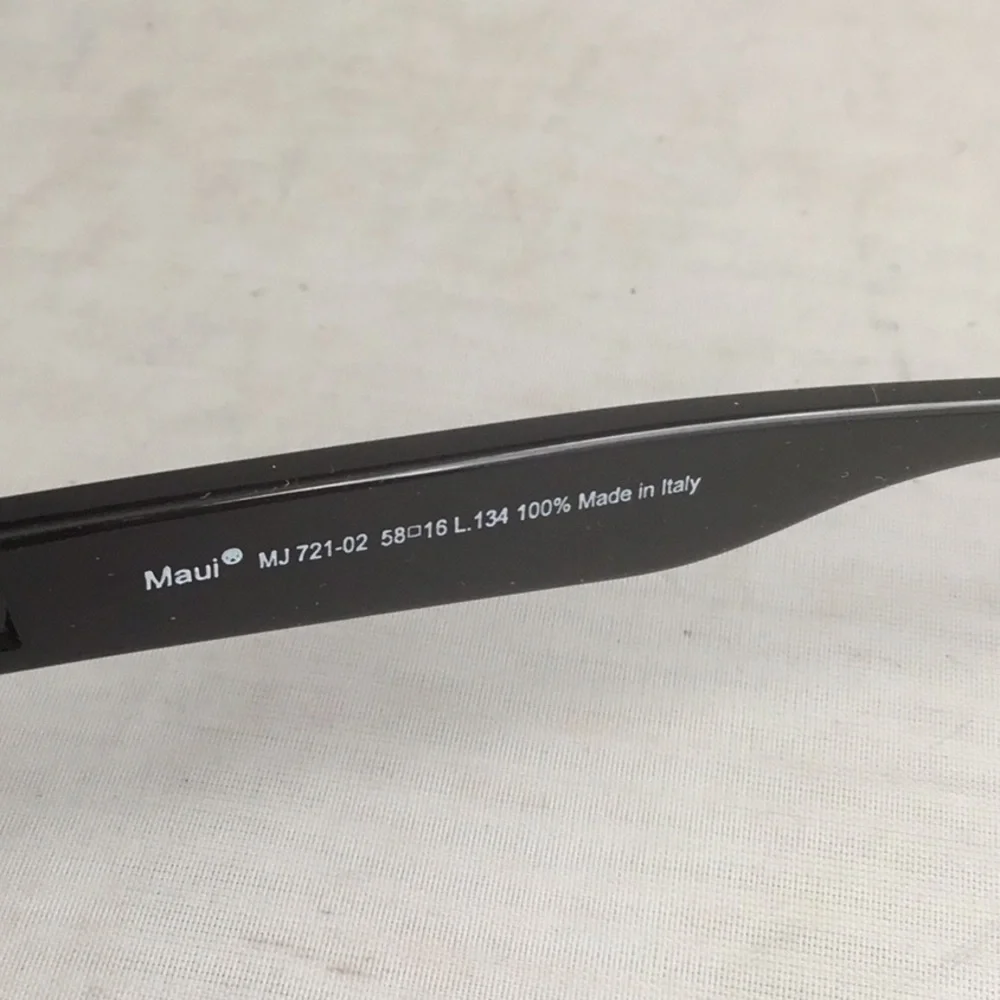 - Maui Jim Mixed Plate 721-02 Black Grey Polarized Unisex Sunglasses